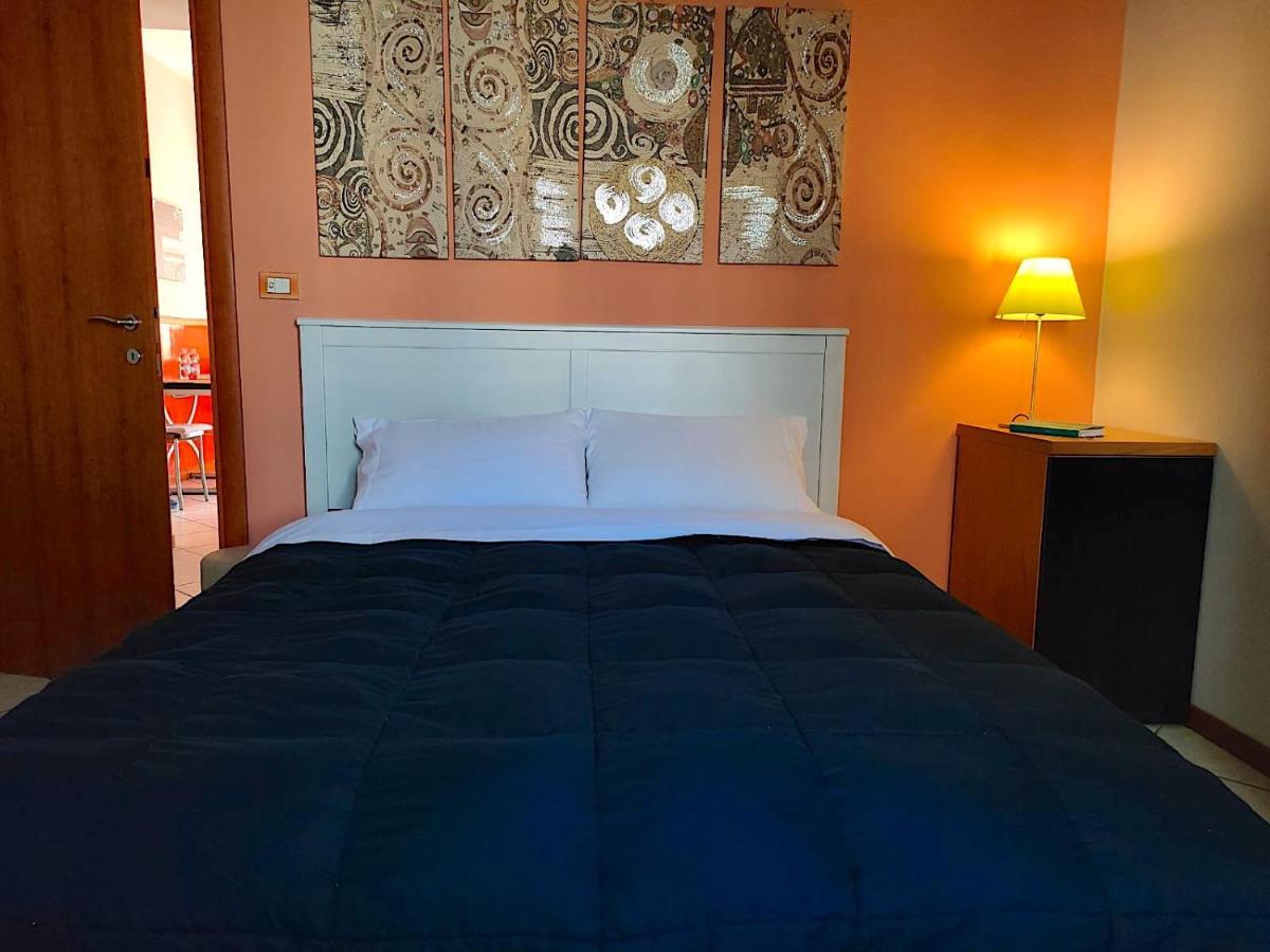 Alba La Capitale Delle Langhe Apartman Kültér fotó